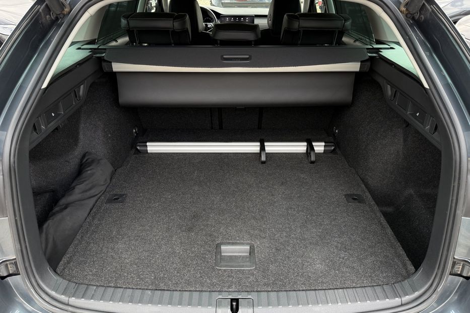 Продам Skoda Octavia А8 2.0TDI 150к.с ВЕБАСТО МАСАЖ 2021 года в Львове