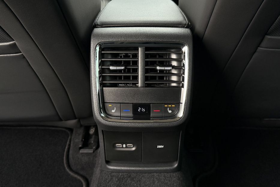 Продам Skoda Octavia А8 2.0TDI 150к.с ВЕБАСТО МАСАЖ 2021 года в Львове