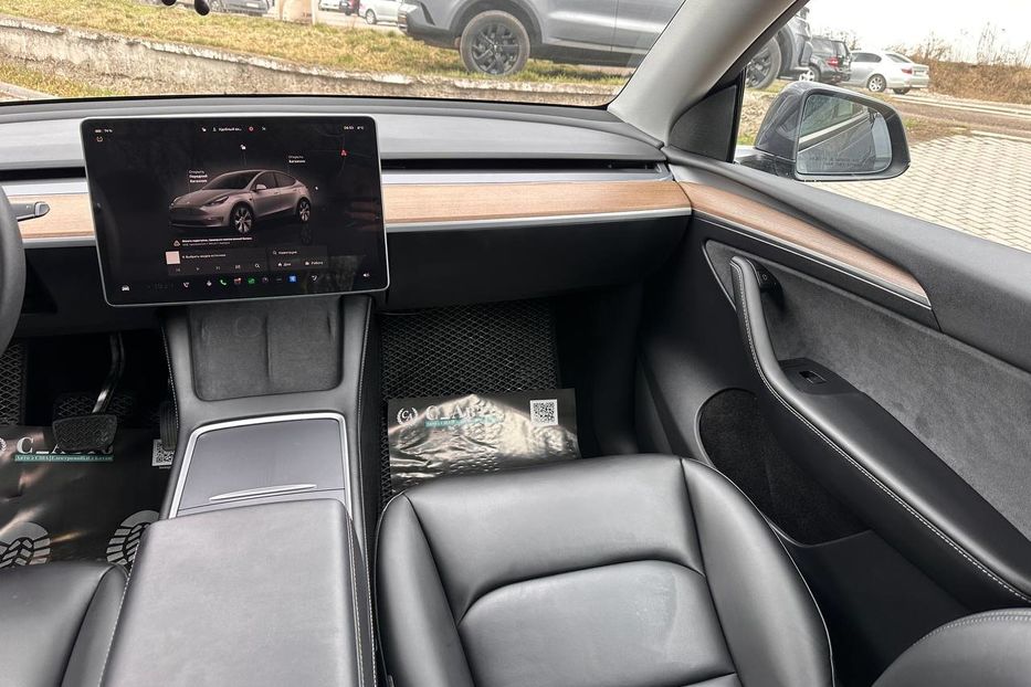 Продам Tesla Model Y 82.5кВт 2023 года в Черновцах