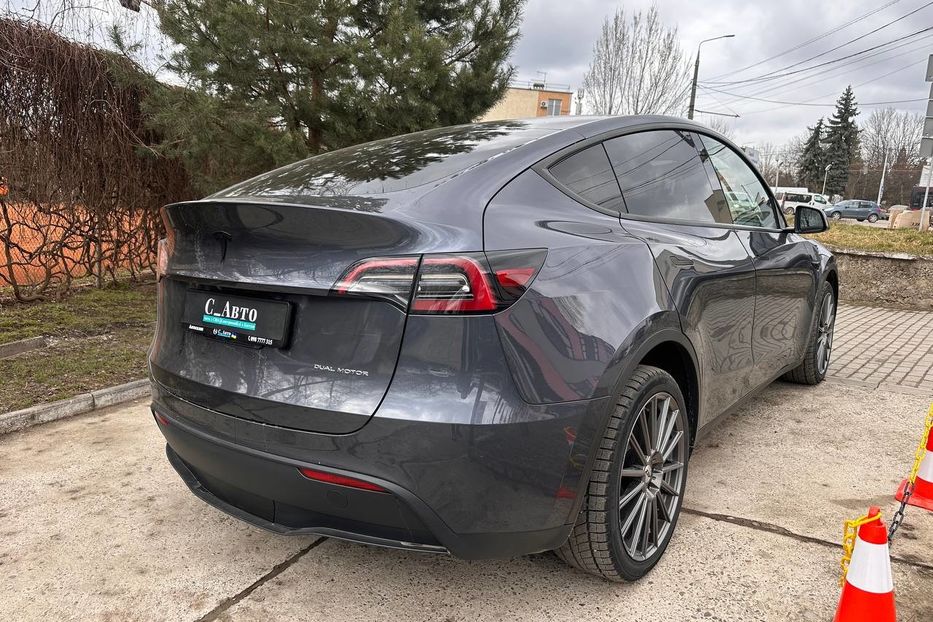 Продам Tesla Model Y 82.5кВт 2023 года в Черновцах
