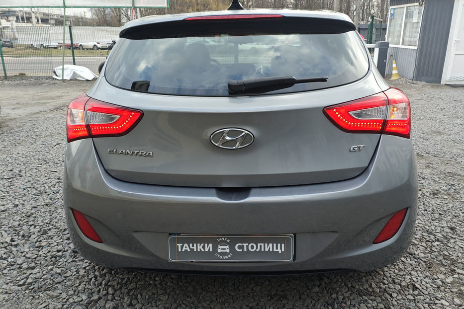 Продам Hyundai Elantra 2014 года в Киеве