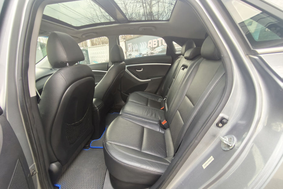 Продам Hyundai Elantra 2014 года в Киеве