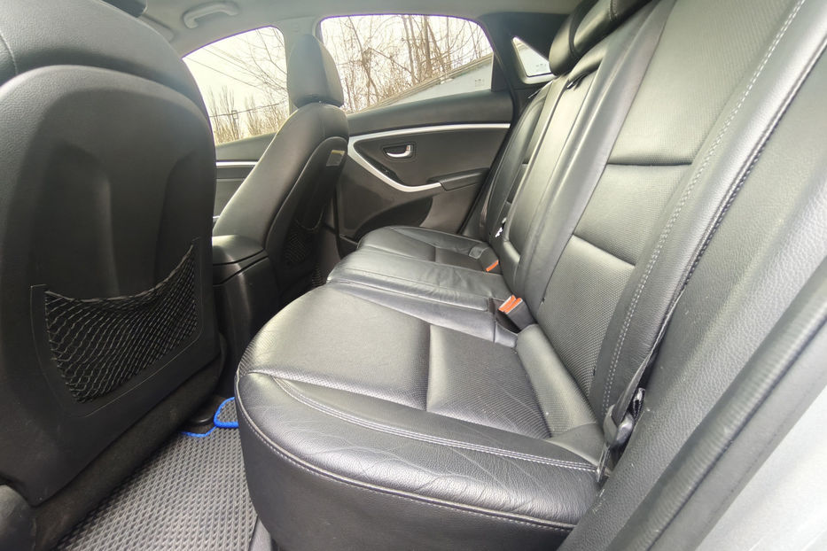 Продам Hyundai Elantra 2014 года в Киеве