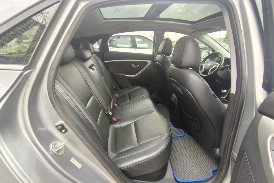 Продам Hyundai Elantra 2014 года в Киеве