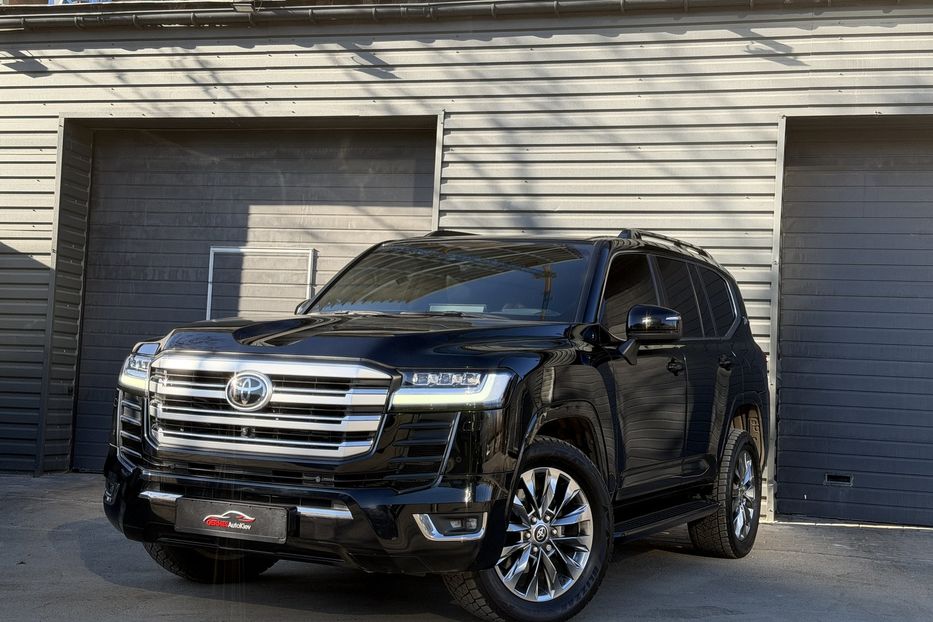 Продам Toyota Land Cruiser 300 3.5 T AWD Premium  2021 года в Киеве