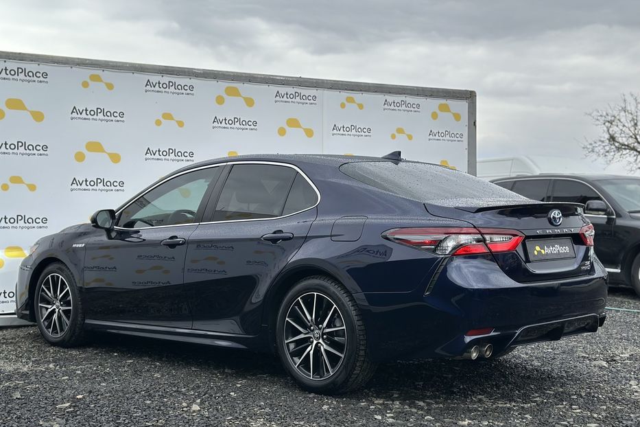 Продам Toyota Camry 2021 года в Луцке