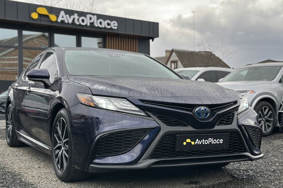 Продам Toyota Camry 2021 года в Луцке