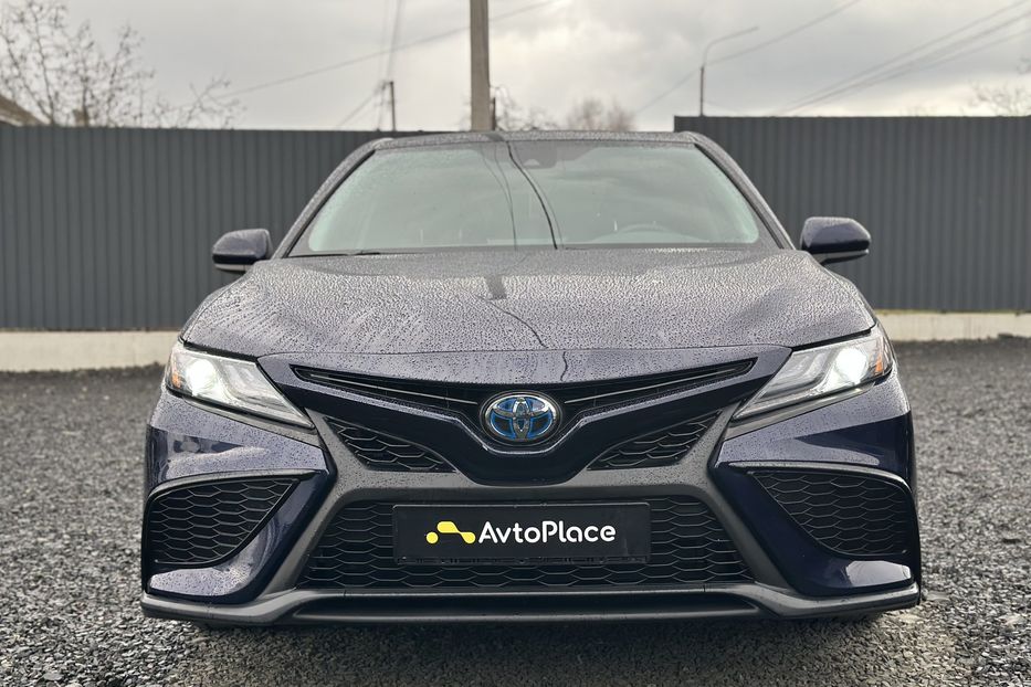 Продам Toyota Camry 2021 года в Луцке