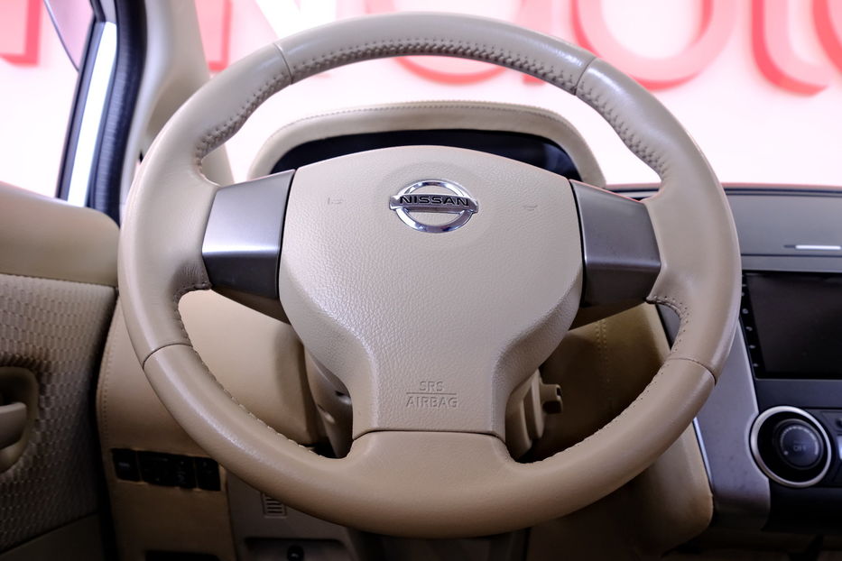 Продам Nissan TIIDA 2010 года в Одессе