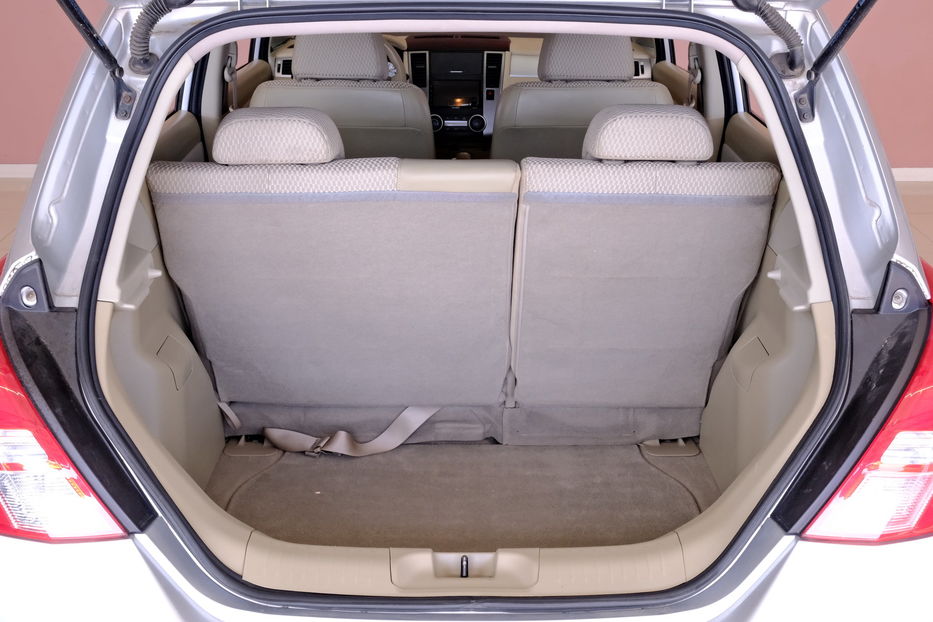 Продам Nissan TIIDA 2010 года в Одессе