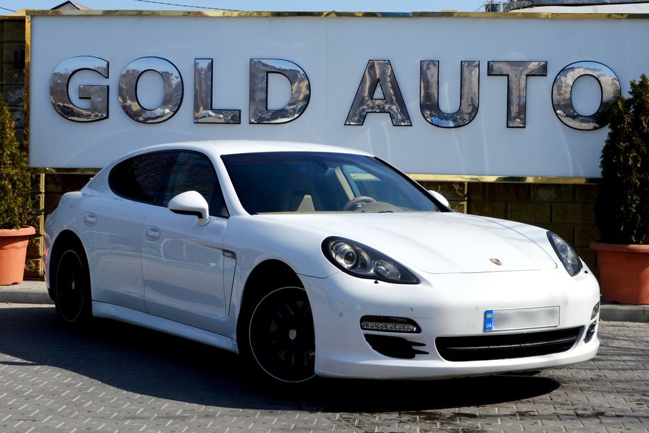 Продам Porsche Panamera 4S 2011 года в Одессе