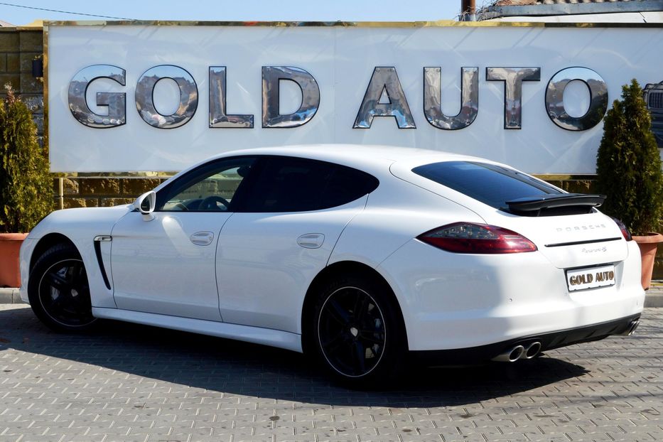 Продам Porsche Panamera 4S 2011 года в Одессе