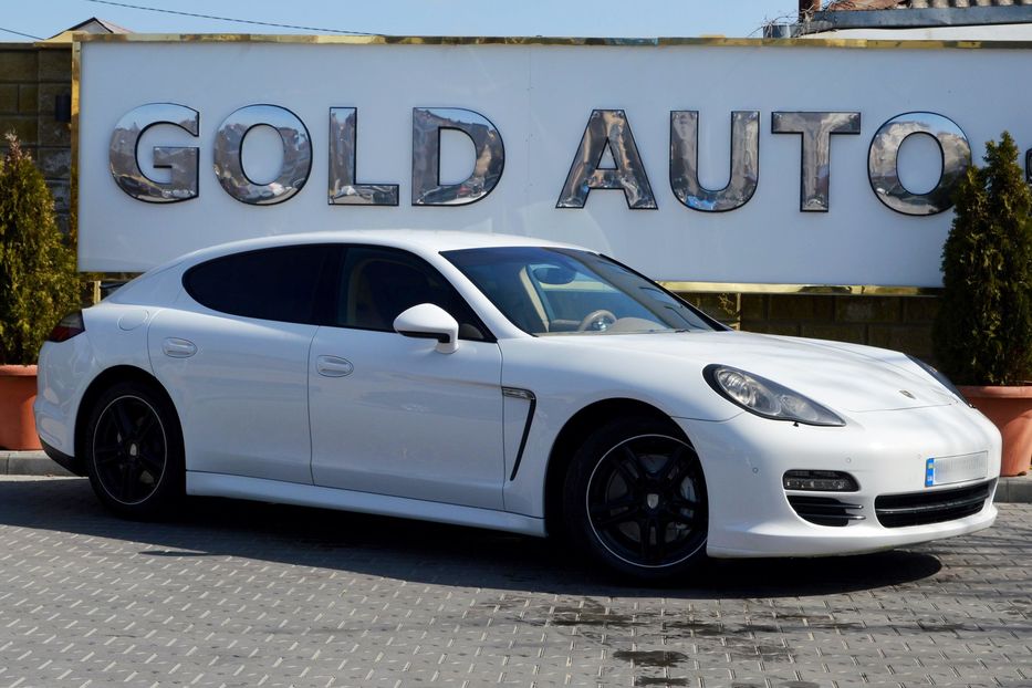 Продам Porsche Panamera 4S 2011 года в Одессе