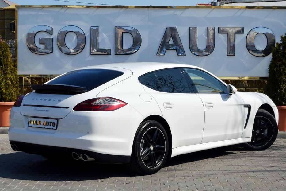 Продам Porsche Panamera 4S 2011 года в Одессе
