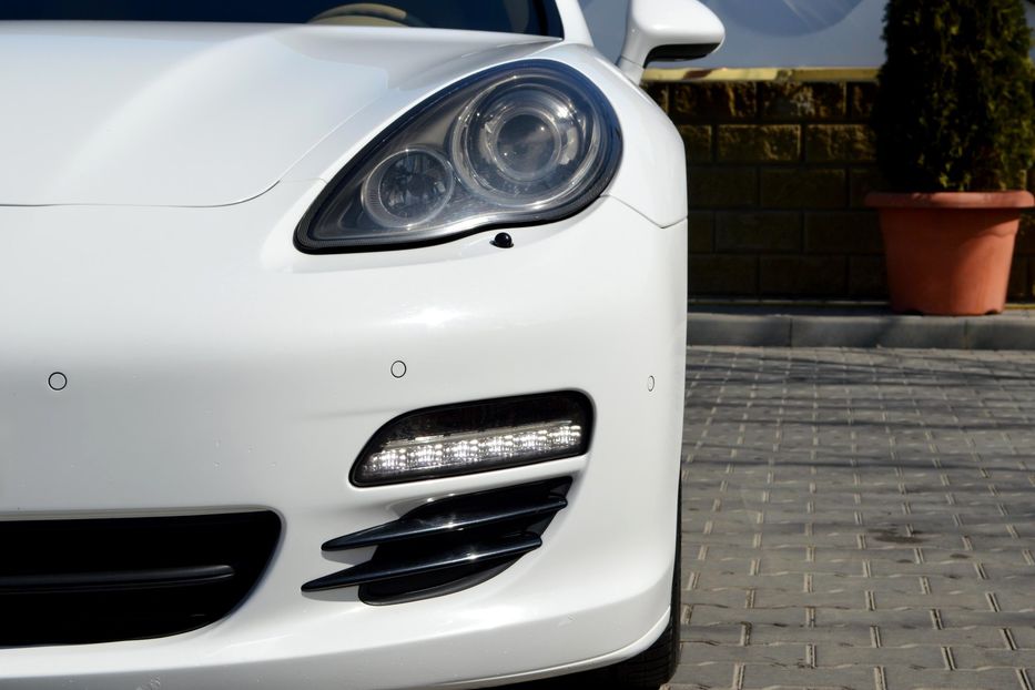 Продам Porsche Panamera 4S 2011 года в Одессе