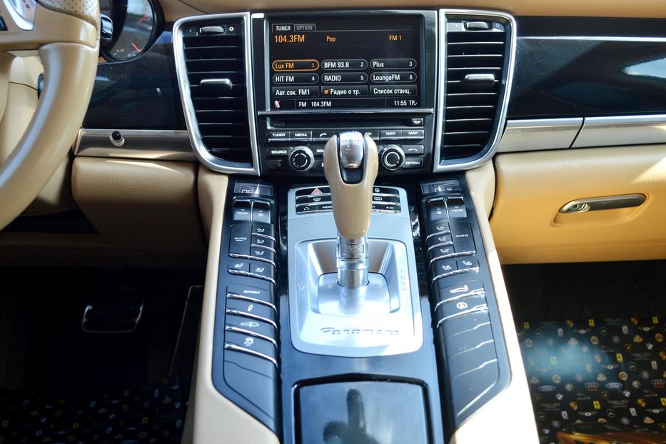 Продам Porsche Panamera 4S 2011 года в Одессе