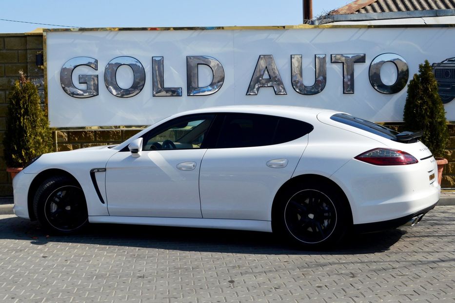 Продам Porsche Panamera 4S 2011 года в Одессе