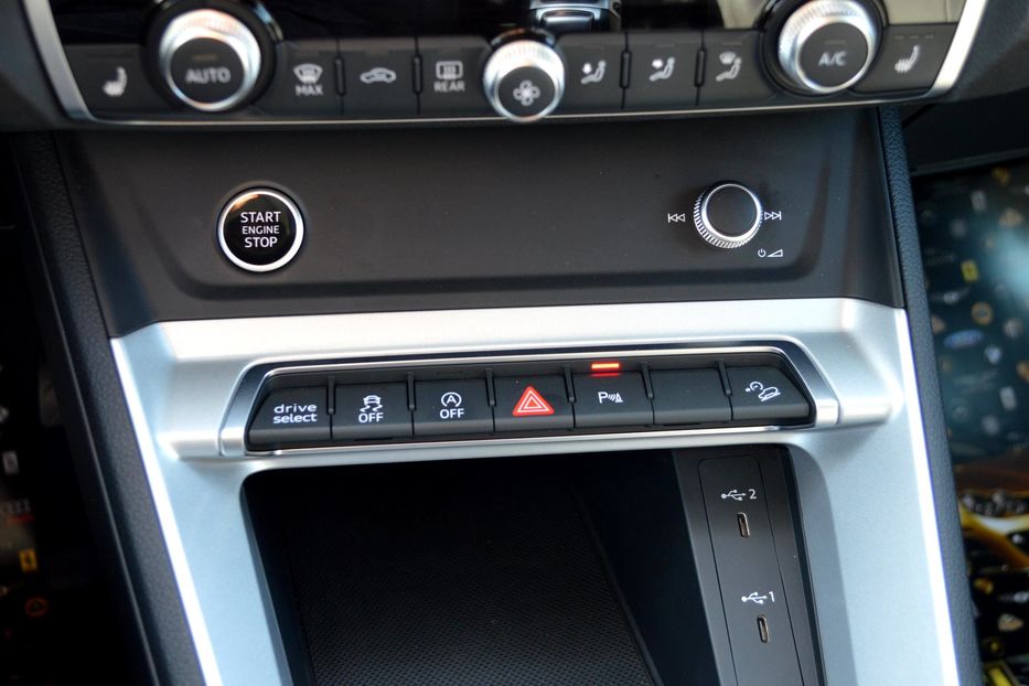 Продам Audi Q3 2022 года в Одессе