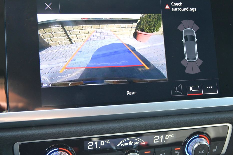 Продам Audi Q3 2022 года в Одессе