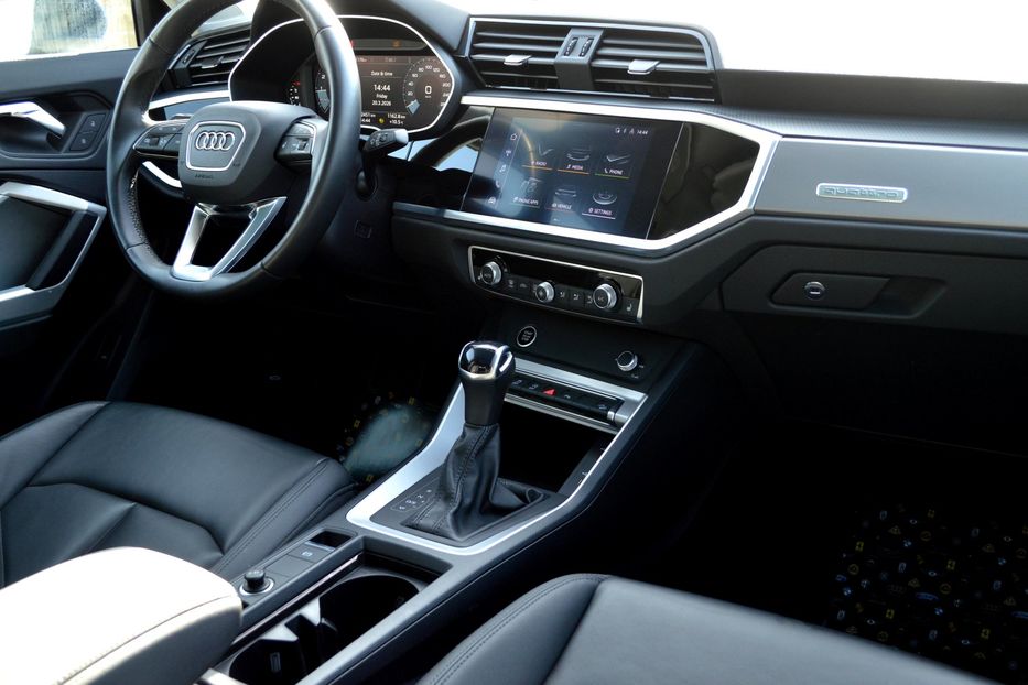 Продам Audi Q3 2022 года в Одессе