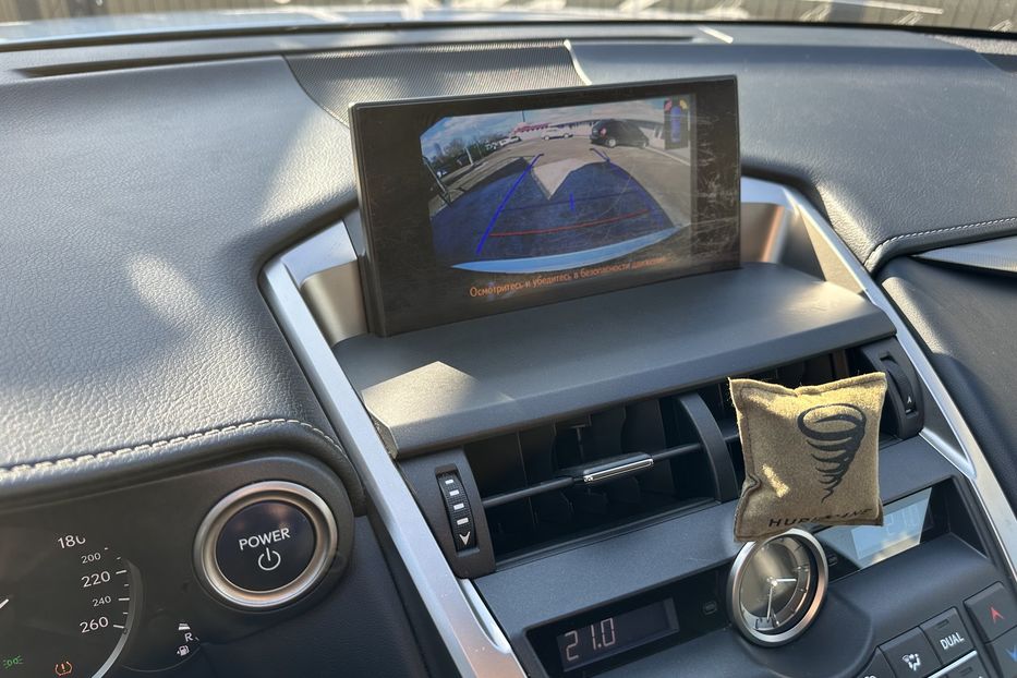 Продам Lexus NX 300 AWD Hybrid 2015 года в Киеве