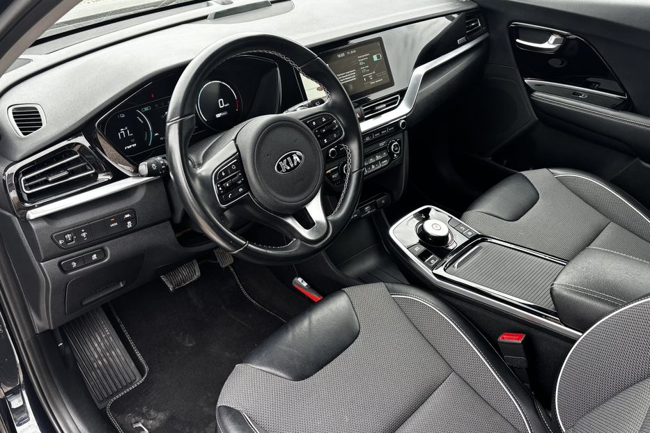 Продам Kia Niro 64 кВт. авто у Львові  2020 года в Львове