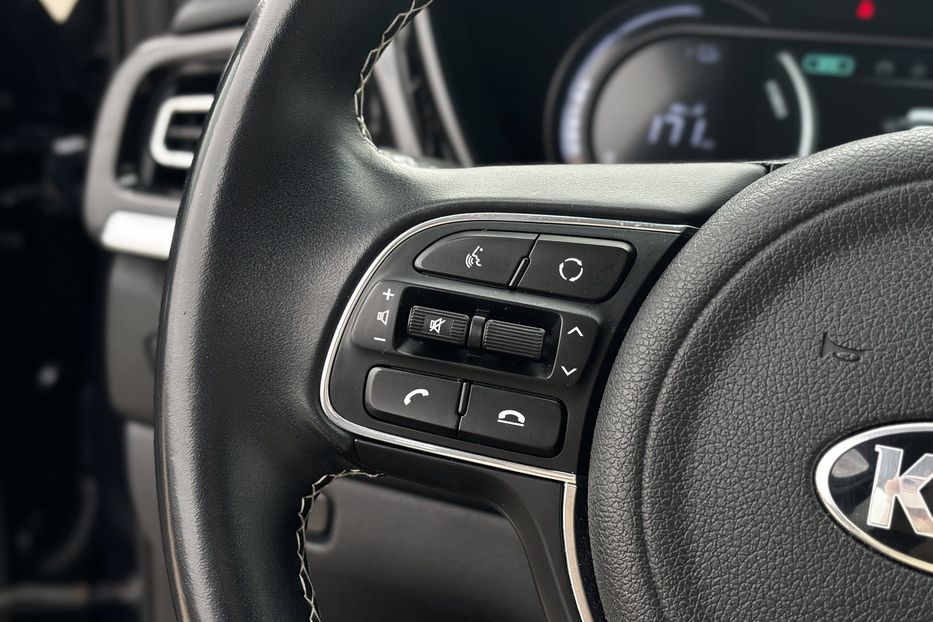 Продам Kia Niro 64 кВт. авто у Львові  2020 года в Львове