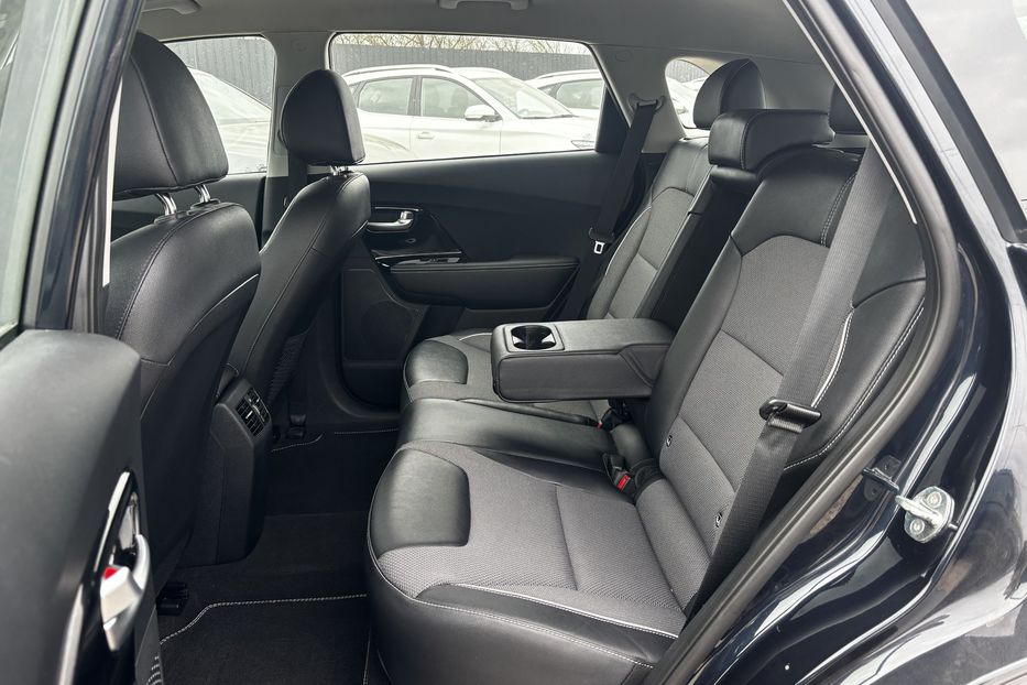 Продам Kia Niro 64 кВт. авто у Львові  2020 года в Львове