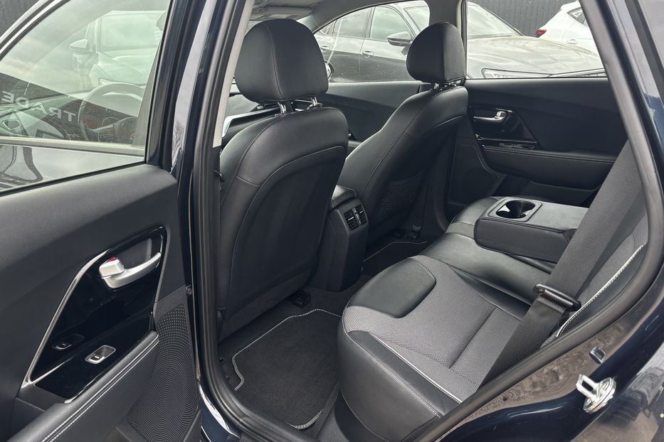 Продам Kia Niro 64 кВт. авто у Львові  2020 года в Львове