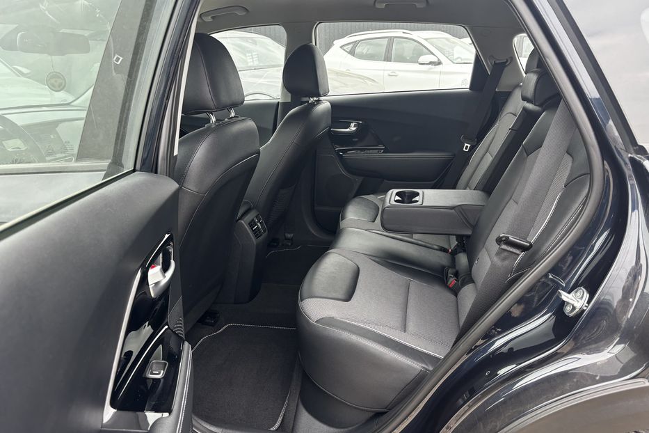 Продам Kia Niro 64 кВт. авто у Львові  2020 года в Львове