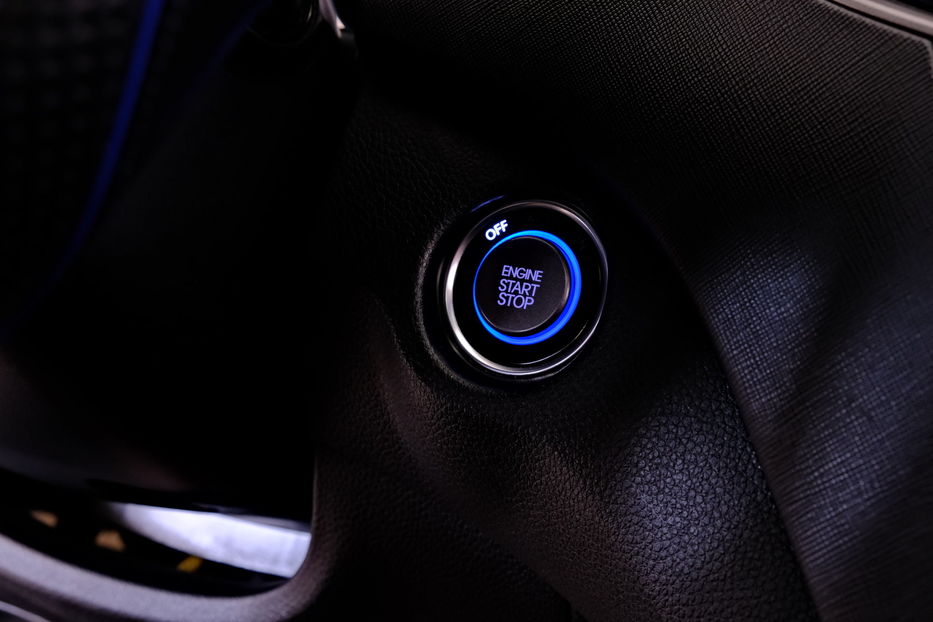 Продам Hyundai Santa FE Sport 2015 года в Одессе