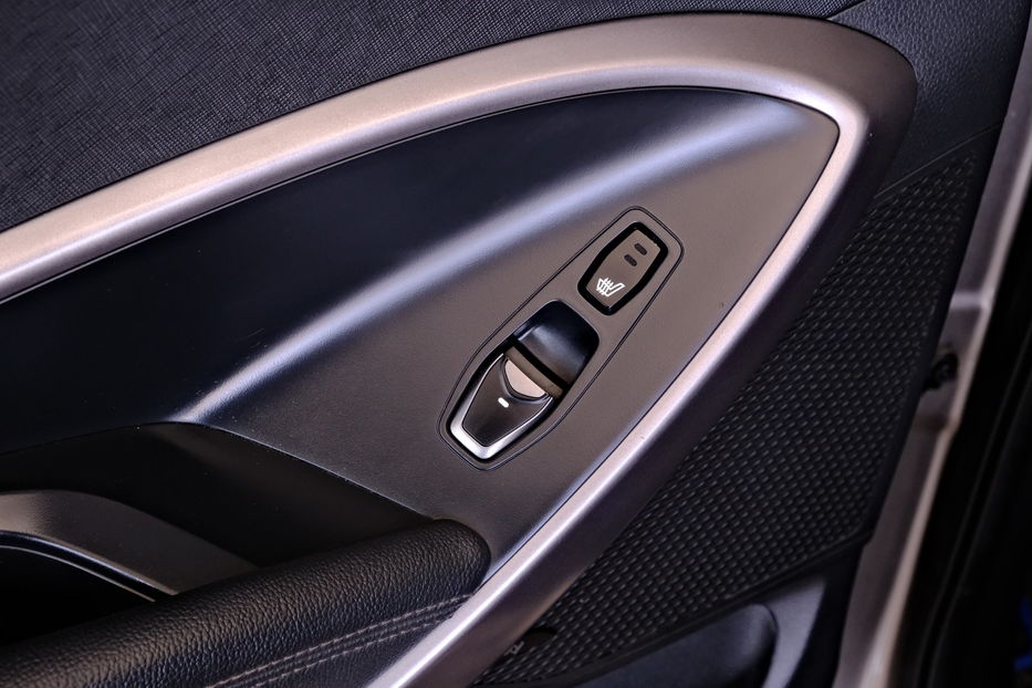 Продам Hyundai Santa FE Sport 2015 года в Одессе