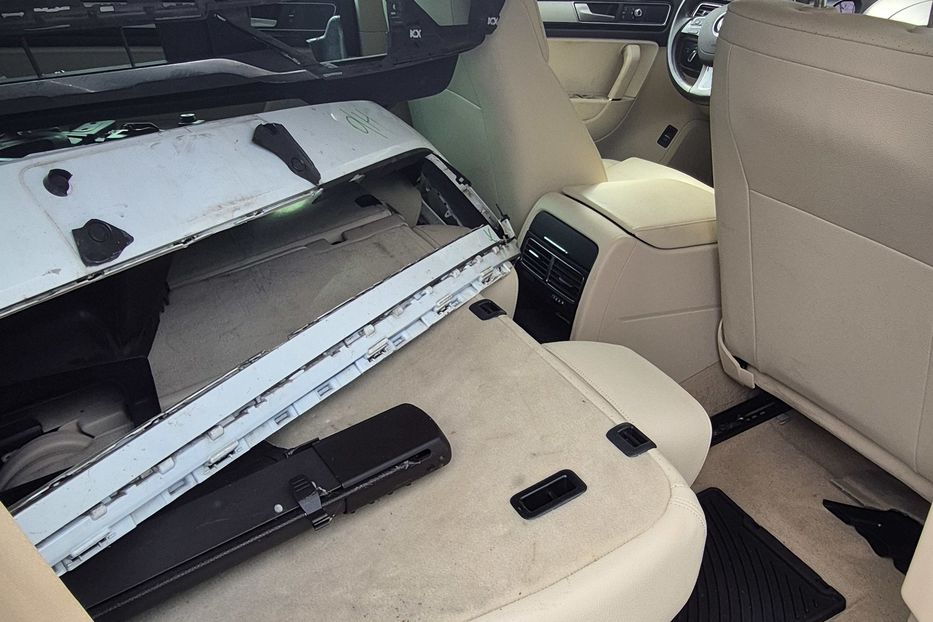 Продам Volkswagen Touareg SPORT / авто зарезервовано 2016 года в Киеве