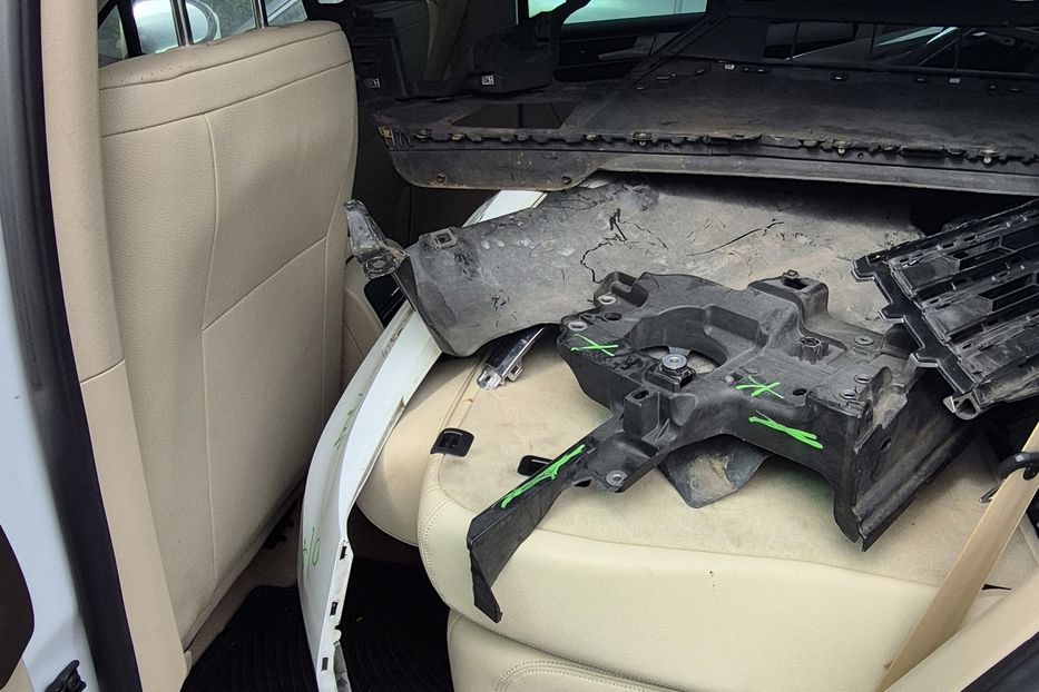 Продам Volkswagen Touareg SPORT / авто зарезервовано 2016 года в Киеве