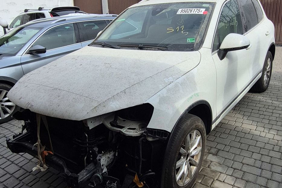 Продам Volkswagen Touareg SPORT / авто зарезервовано 2016 года в Киеве