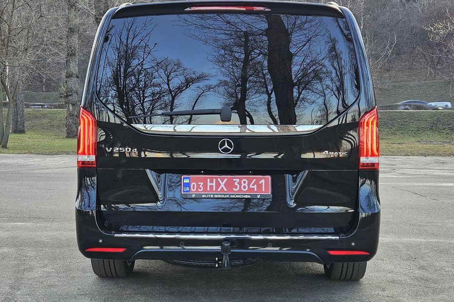 Продам Mercedes-Benz V-Class 4Matic Avangard AMG 2017 года в Киеве