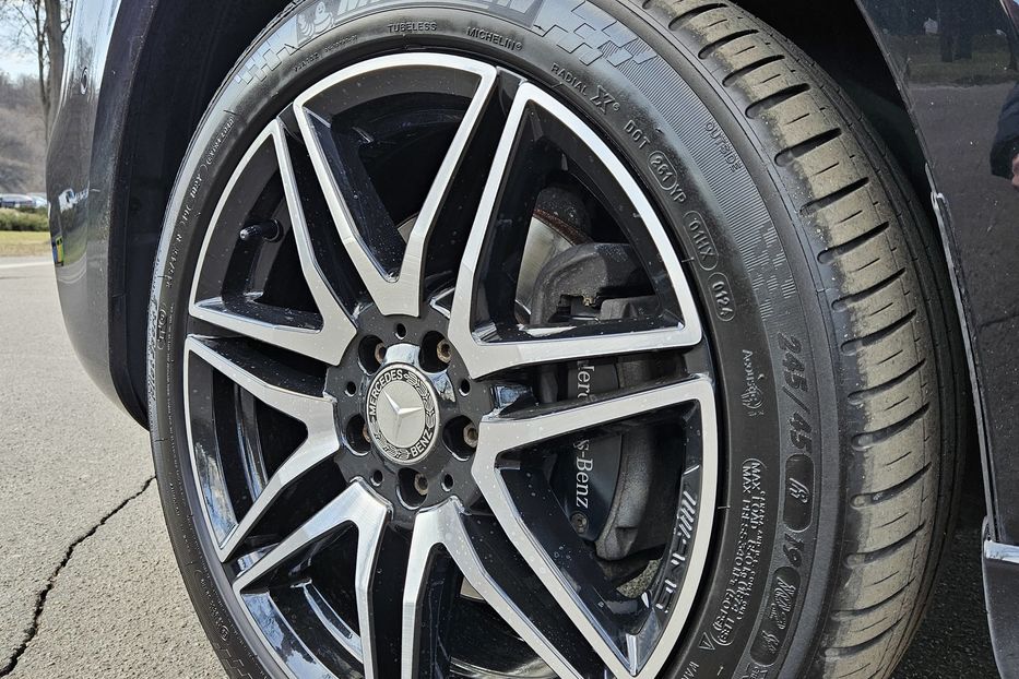 Продам Mercedes-Benz V-Class 4Matic Avangard AMG 2017 года в Киеве