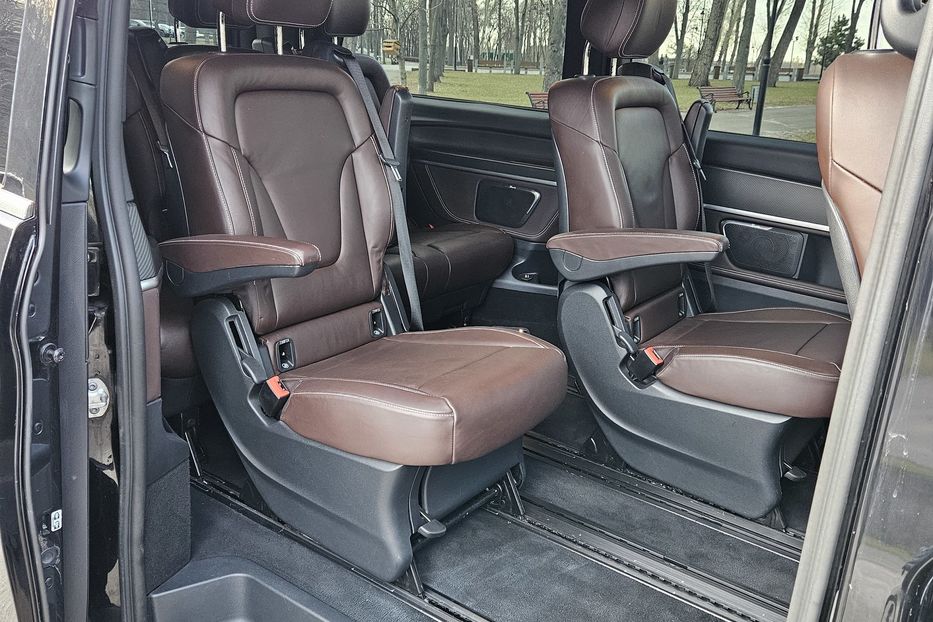 Продам Mercedes-Benz V-Class 4Matic Avangard AMG 2017 года в Киеве