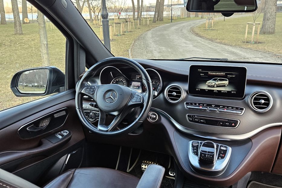 Продам Mercedes-Benz V-Class 4Matic Avangard AMG 2017 года в Киеве