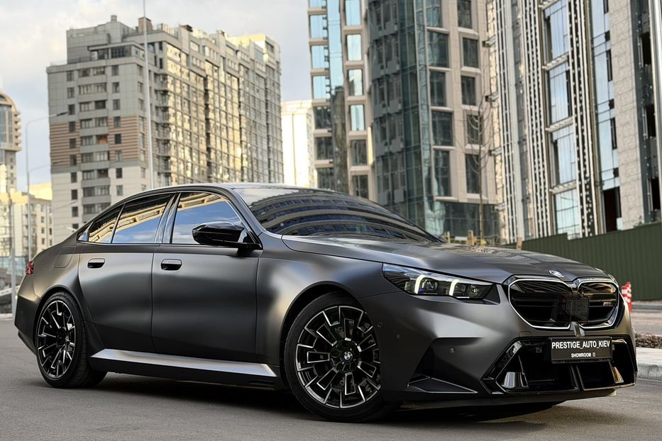 Продам BMW M5 2024 года в Киеве