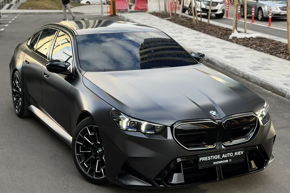 Продам BMW M5 2024 года в Киеве