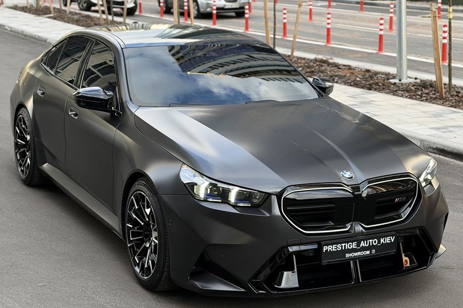 Продам BMW M5 2024 года в Киеве
