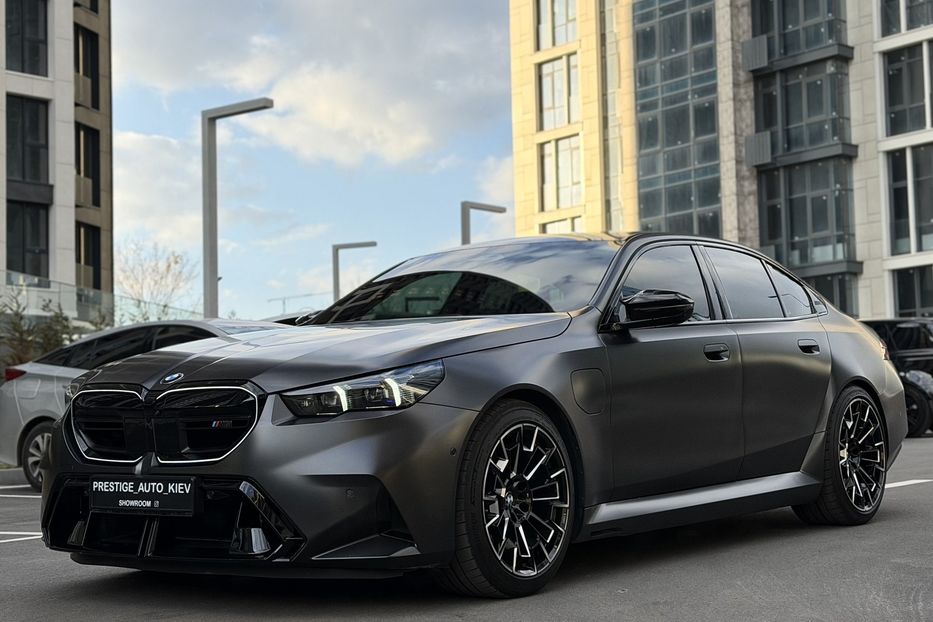 Продам BMW M5 2024 года в Киеве