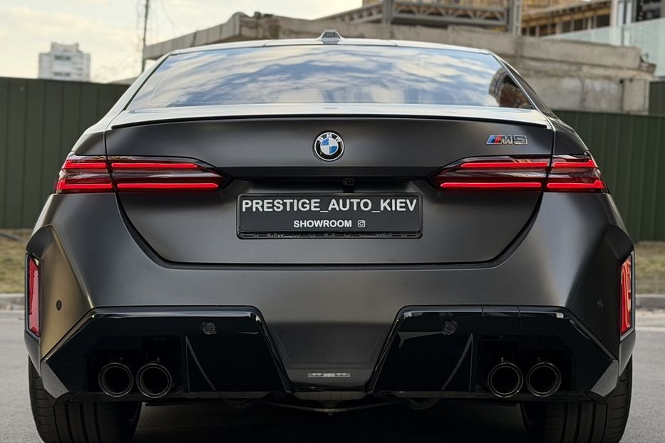 Продам BMW M5 2024 года в Киеве