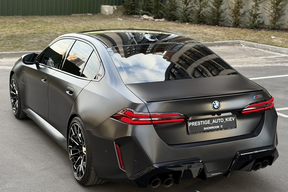 Продам BMW M5 2024 года в Киеве