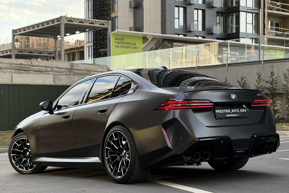 Продам BMW M5 2024 года в Киеве