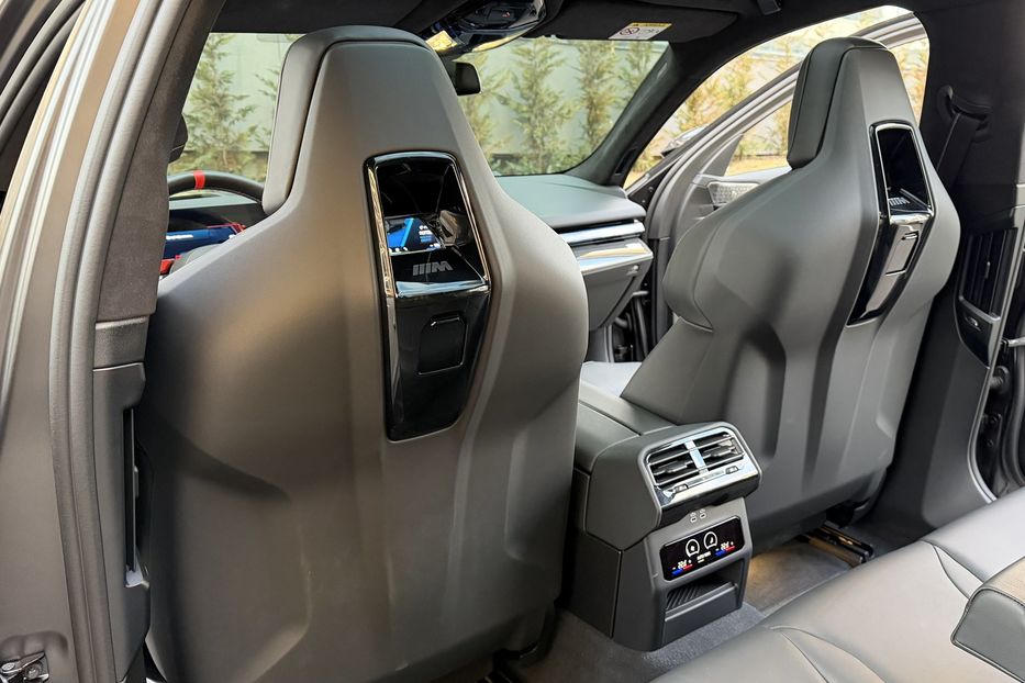 Продам BMW M5 2024 года в Киеве