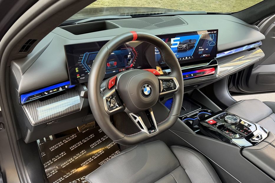 Продам BMW M5 2024 года в Киеве