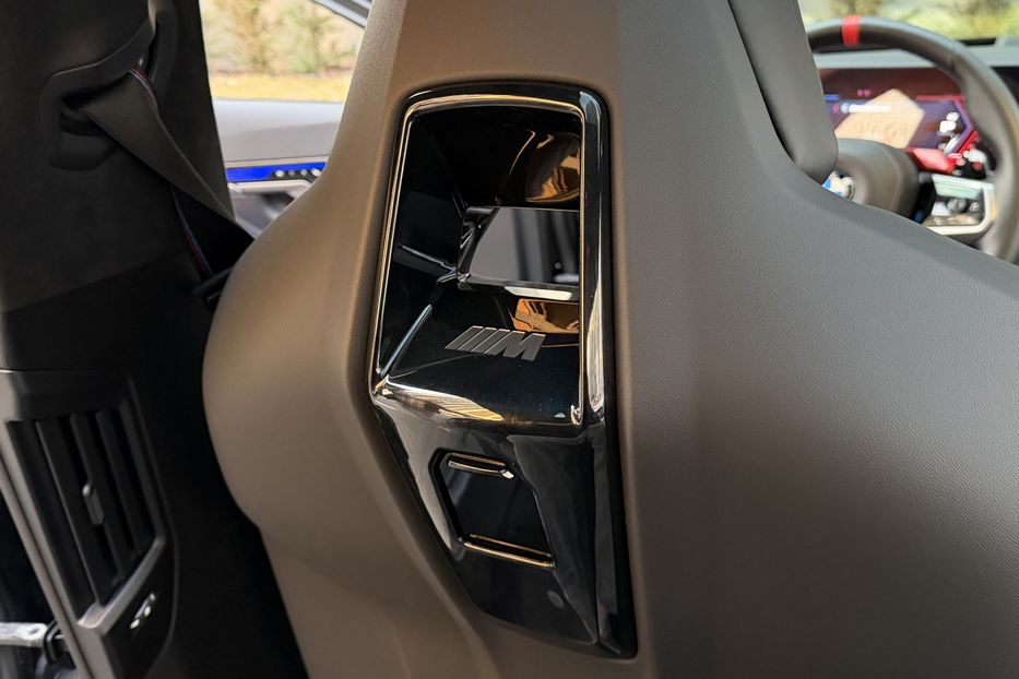 Продам BMW M5 2024 года в Киеве