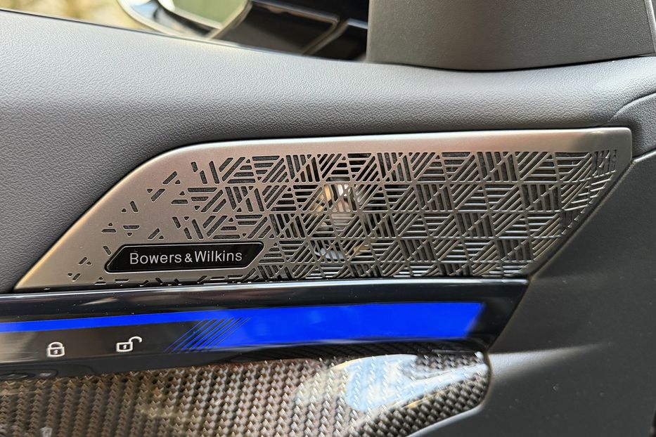 Продам BMW M5 2024 года в Киеве